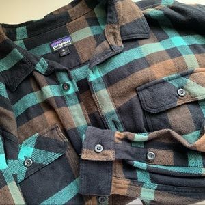 Patagonia Flannel Size XL
